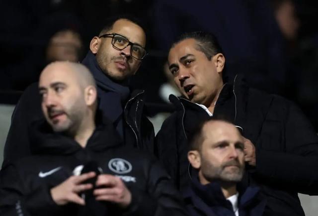 法甲高管：本赛季白学堡状态并不好，蓝军聘请罗塞尼尔有风险