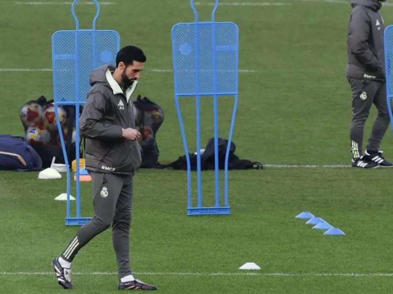 龙赛罗：管理乱象是问题根源，放走魔笛、豪赌居莱尔更是败笔